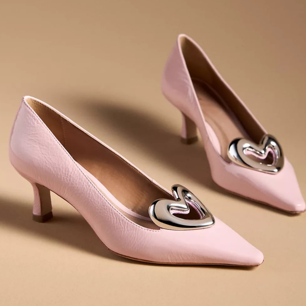 NWT Anthropologie Maeve Heart Pumps
